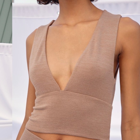 Clay Wilfred Aritzia Top in Size XXS - Picture 2 of 9